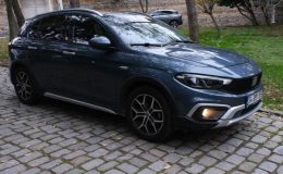 Türkiye’nin en çok satan otomobilini test ettik: Fiat Egea Cross 1.5 T4 Hibrit