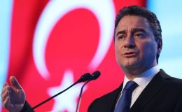 Ali Babacan ekonomiyi değerlendirdi: Hâlâ uçurumun kenarındayız