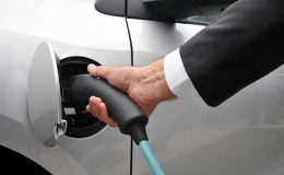 AB’de elektrikli otomobilin pazar payı dizeli geçti: En çok satılan marka dikkat çekti