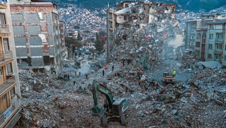 Depremzede Psikolog: ‘Hayat bilgisi kitap bilgisiyle aynı değil’