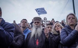 Yunanistan eşcinsel evliliği oylamaya hazırlanıyor, Ortodoks Kilisesi tepkili