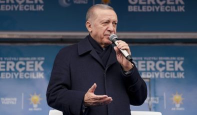 Erdoğan isim vermeden Yeniden Refah’a yüklendi: ‘Gölgemizde yürümeye kalkanlara müsaade etmeyiz’