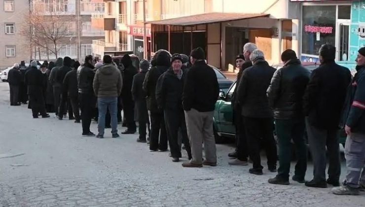 CHP’li Başevirgen: ‘Emekliler yılı’nda kuru ekmeğe muhtaç edildiler
